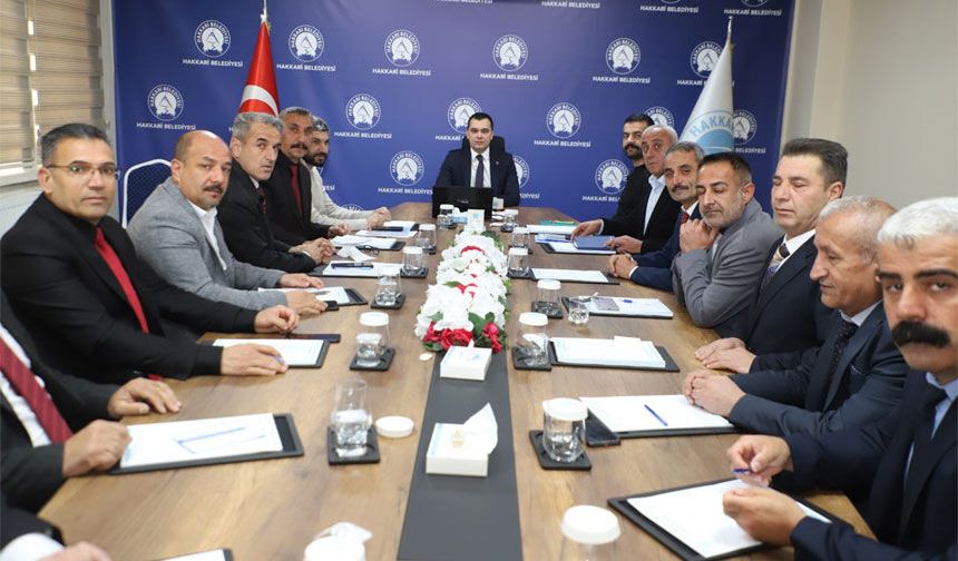 Vali Yardımcısı Zor muhtarları kabul etti