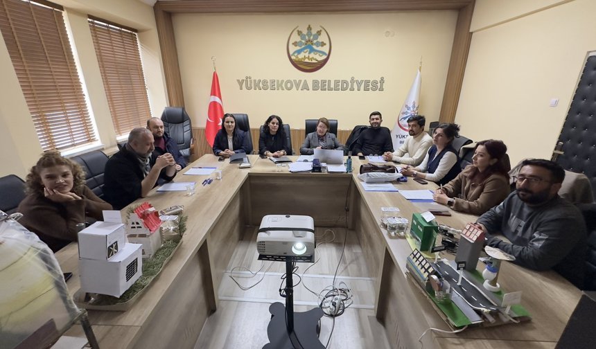 Hakkari Yüksekova’da liseliler çevre için yarıştı