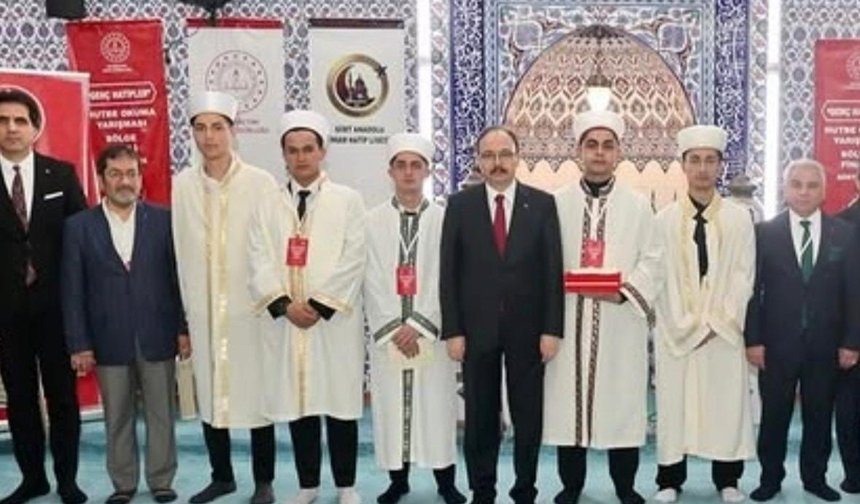 Hakkarili genç hatip Siirt’te bölge ikincisi oldu