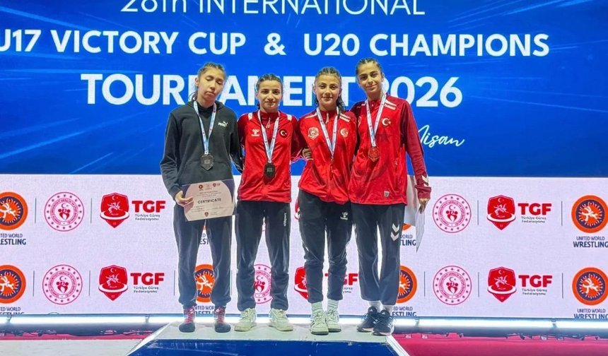 Hakkarili Havin Selçuk’tan gururlandıran başarı