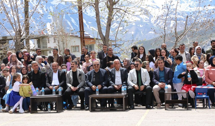 Hakkari’de 23 Nisan etkinlikleri gecikmeli kutlandı