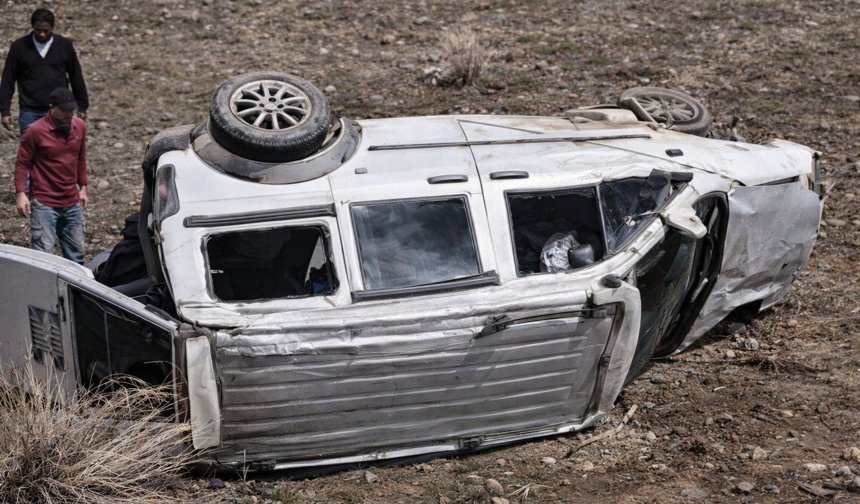 Trafik kazasında yaralanan 4 kişinin isimleri belli oldu