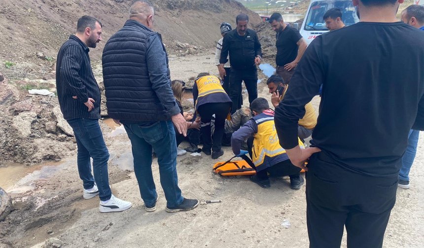 Hakkari- Yüksekova yolunda kaza: 1 yaralı