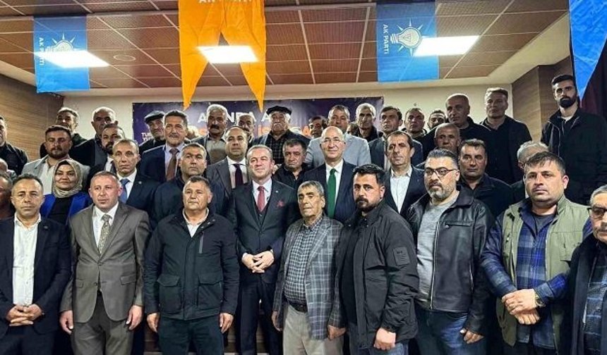 Hakkari'de 390 kişi partisinden istifa etti