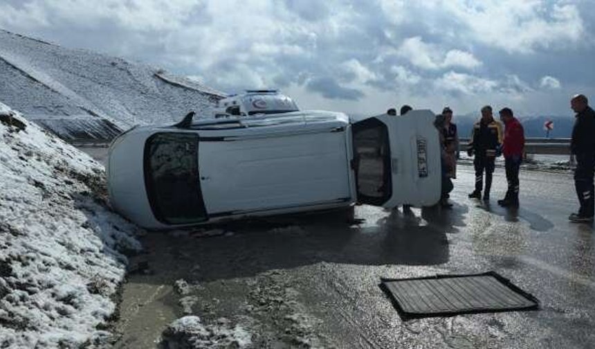 Hakkari-Van yolunda kaza: 1 yaralı