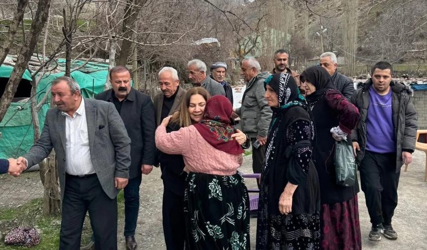 CHP Hakkari İl Örgütünden köy ziyareti