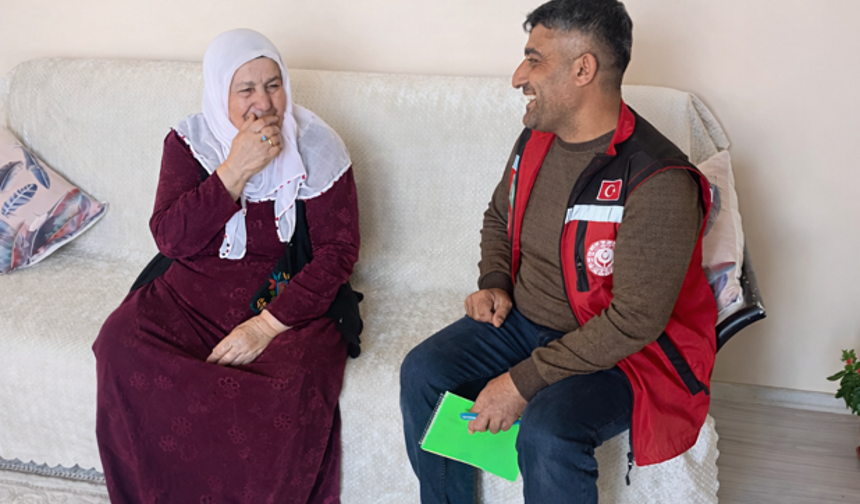 Yüksekova’da şehit ve gazi ailelerine anlamlı ziyaret