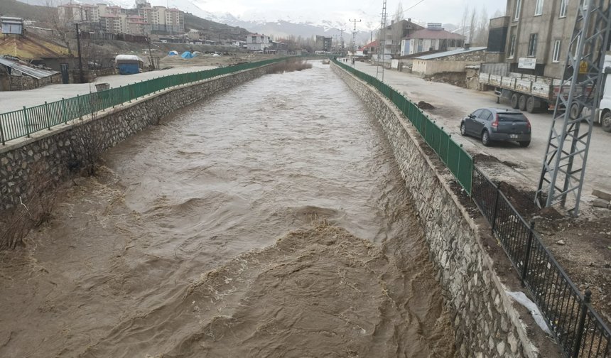Yüksekova Belediyesi'nden vatandaşlara uyarı