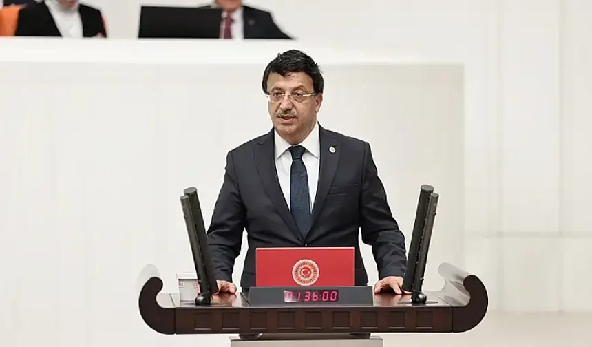 AK Partili Türkmenoğlu Hakkari yollarına 68 Milyar yatırım yapıldı