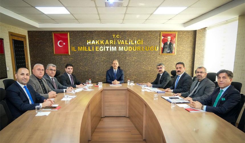 Vali Taşyapan Milli Eğitim Müdürlüğünü ziyaret etti