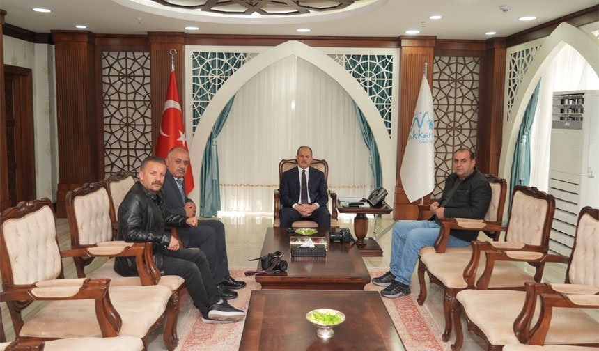 Vali Taşyapan'a hayırlı olsun ziyaretleri sürüyor