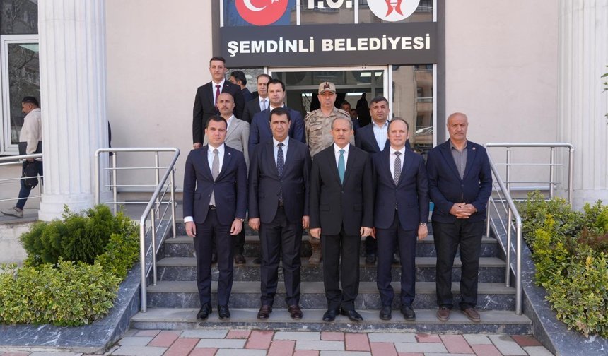 Vali Taşyapan’dan Şemdinli Belediyesi’ne ziyaret