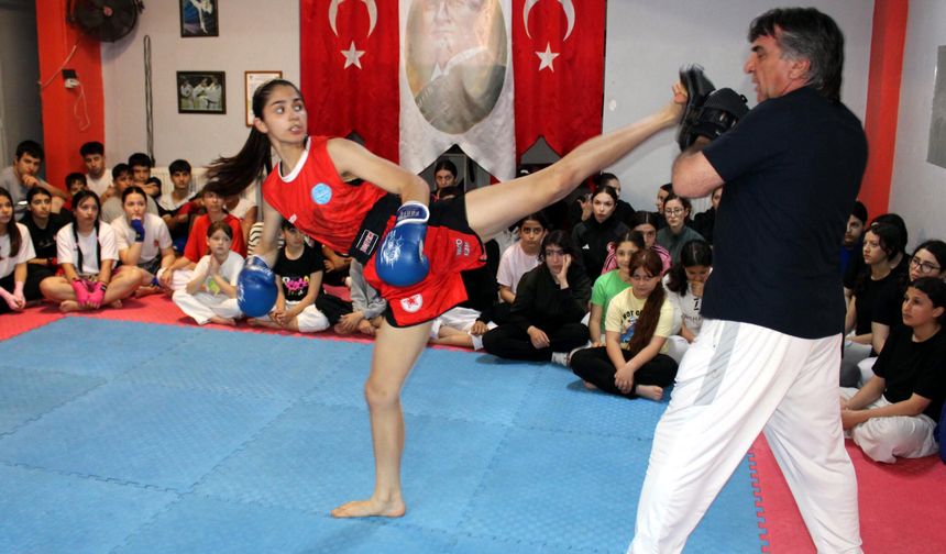 Depremzede Meyra’dan altın madalya başarısı