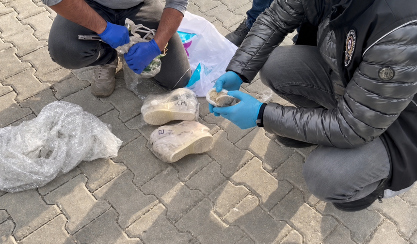 Hakkari bağlantılı yasaklı madde ağına darbe