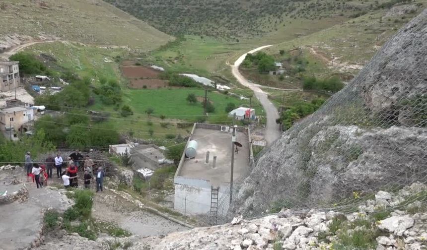 Şırnak’ta kayalık yamaçlar güvenli hale getiriliyor