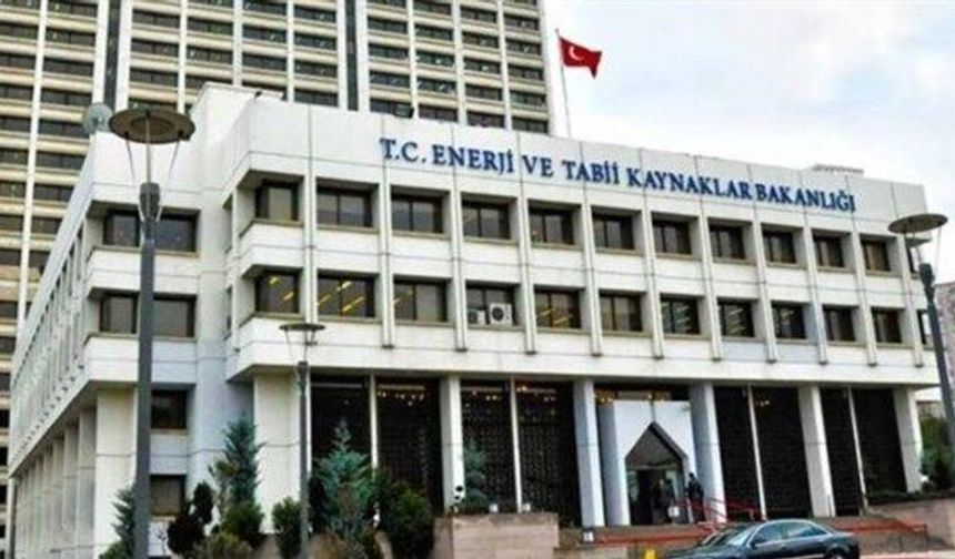 500 üniversiteliye aylık 13 bin 750 TL enerji bursu