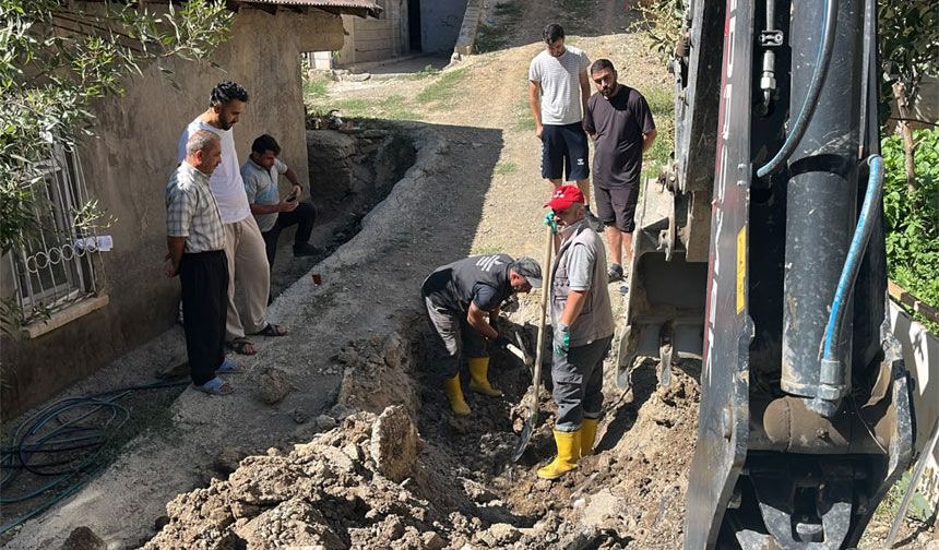 Hakkari'de belediye ekipleri arızalara müdahale ediyor