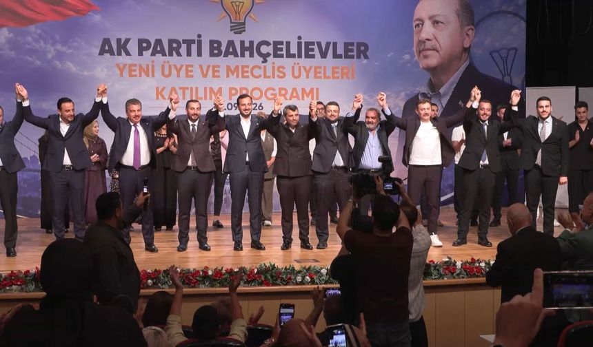 Bahçelievler'de CHP’li 3 meclis üyesi AK Parti'ye geçti