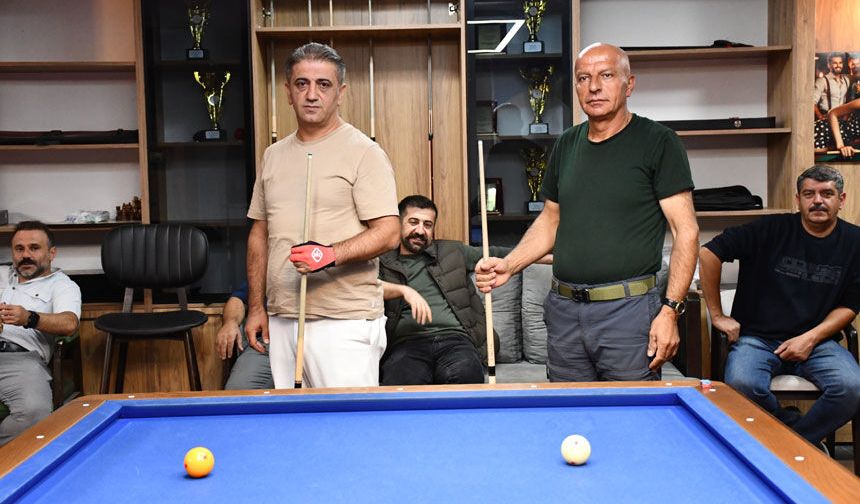 Bal, Hakkari'nin bilardo şampiyonu oldu