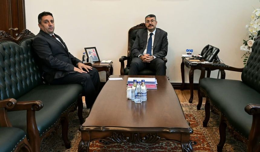 Hakkari AFAD İl Müdürü Kanat’tan Bakan Yardımcısı Çelik’e ziyaret