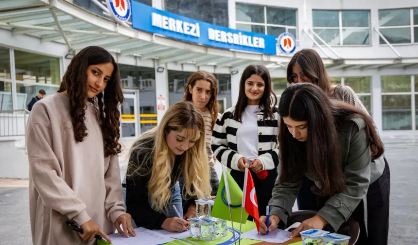 Hakkari Üniversitesinde öğrenci toplulukları tanıtım etkinliği düzenlendi
