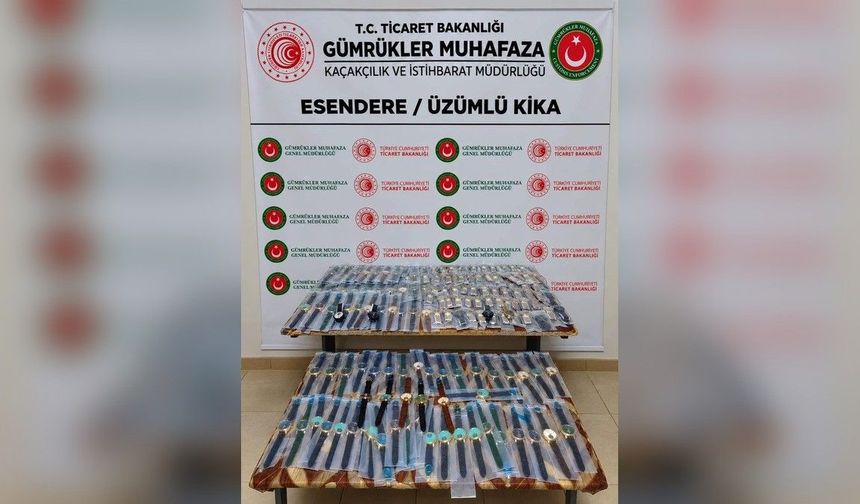Hakkari sınırında kaçak ürünler ele geçirildi