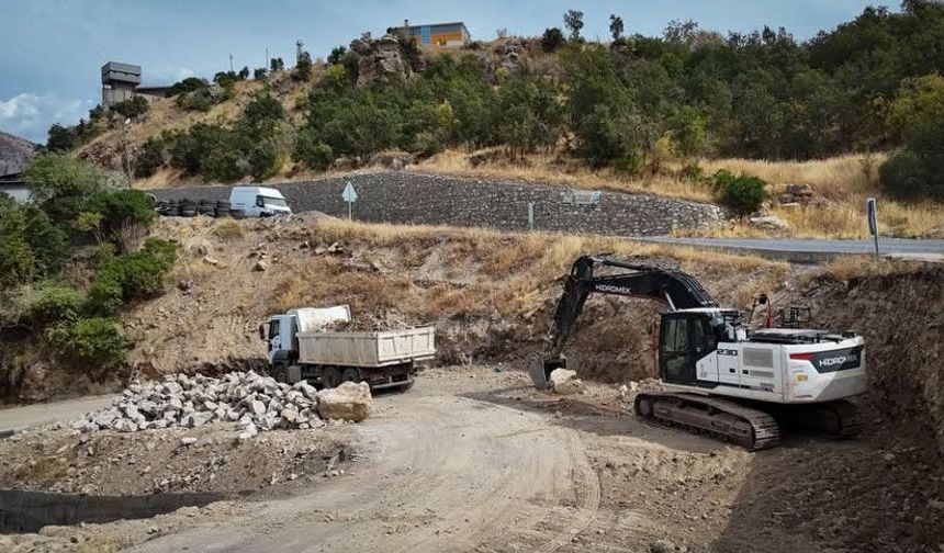 Çukurca’da altyapıdan restorasyona kapsamlı çalışma