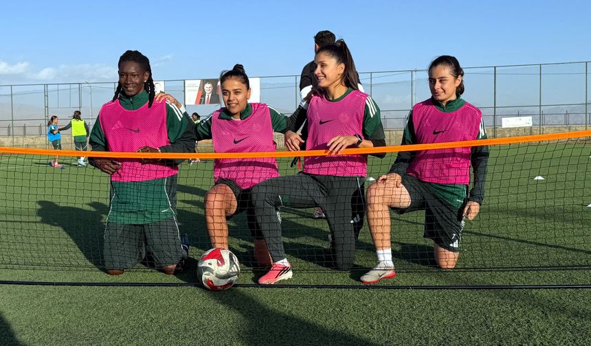 Hakkarili futbolcu kız kardeşlerin hedefi milli forma