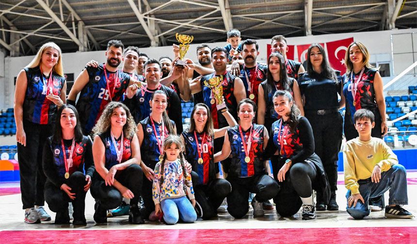 Hakkari’de voleybol turnuvasının şampiyonu belli oldu