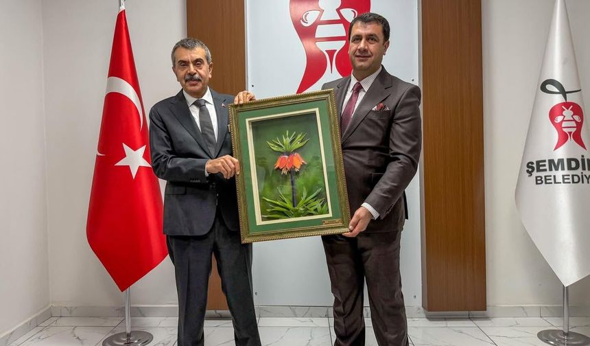 Bakan Tekin'den Başkan Şakar'a ziyaret