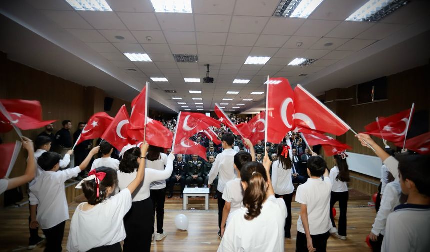 Çukurca’da Cumhuriyet Bayramı coşkuyla kutlandı