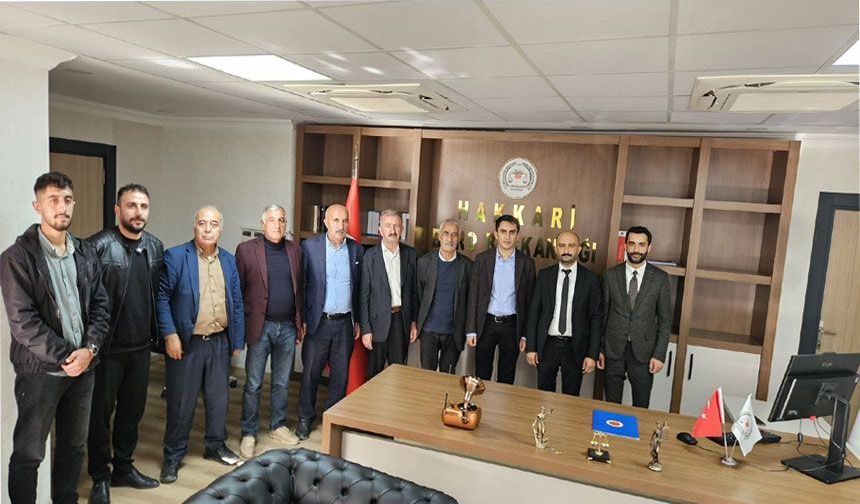 Parlak’tan Hakkari Barosuna tebrik ziyareti