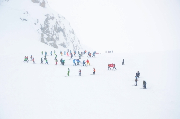 Hakkari'de kar festivali renkli görüntülere sahne oldu