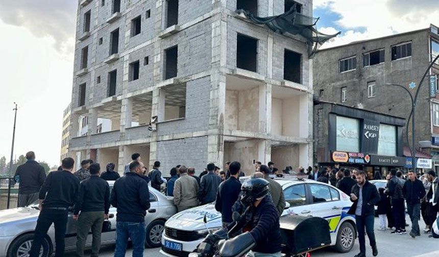 Hakkari'de bir kişi canına kıyma girişiminde bulundu