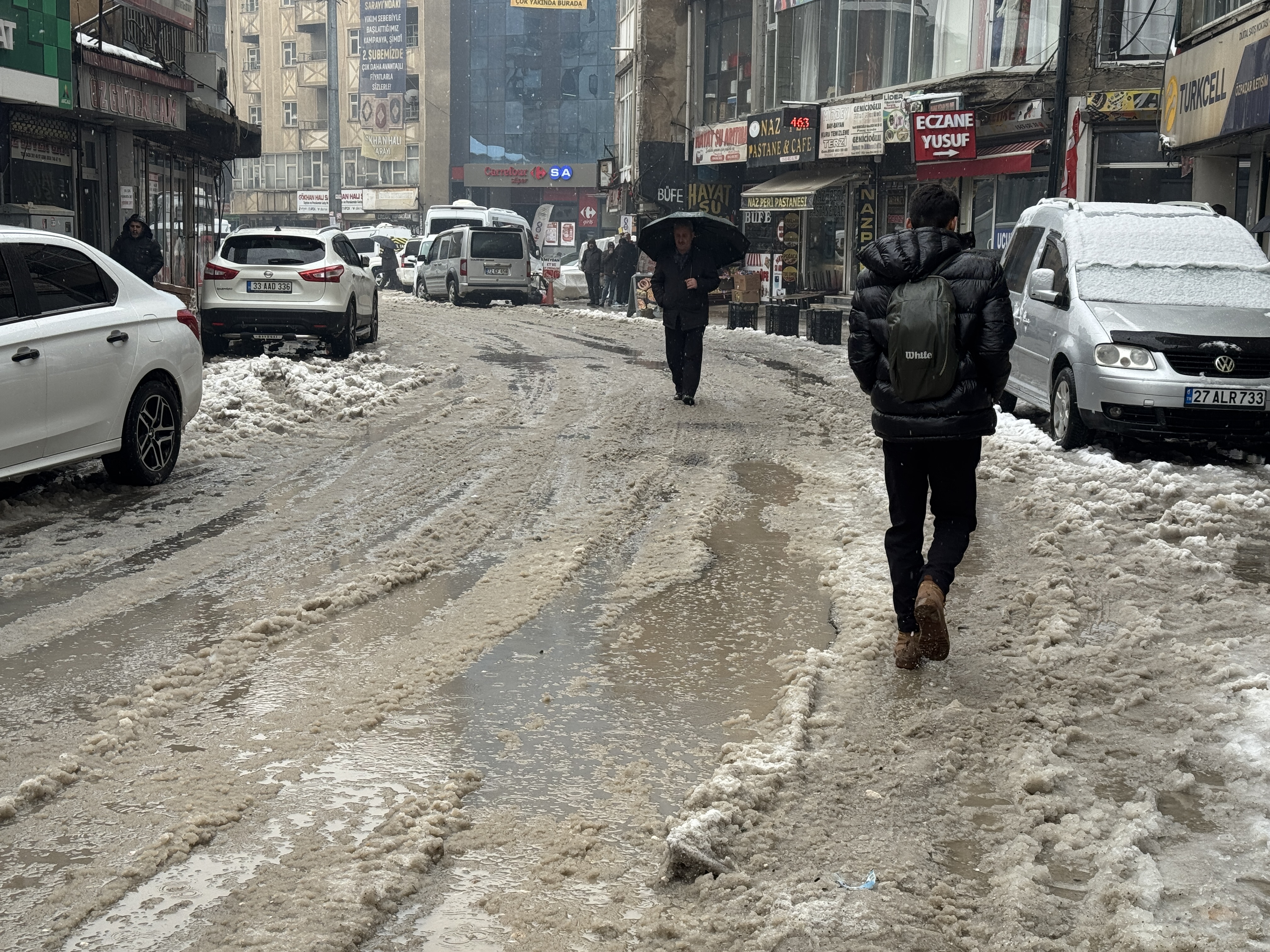 Yuksekova Karla Karışık