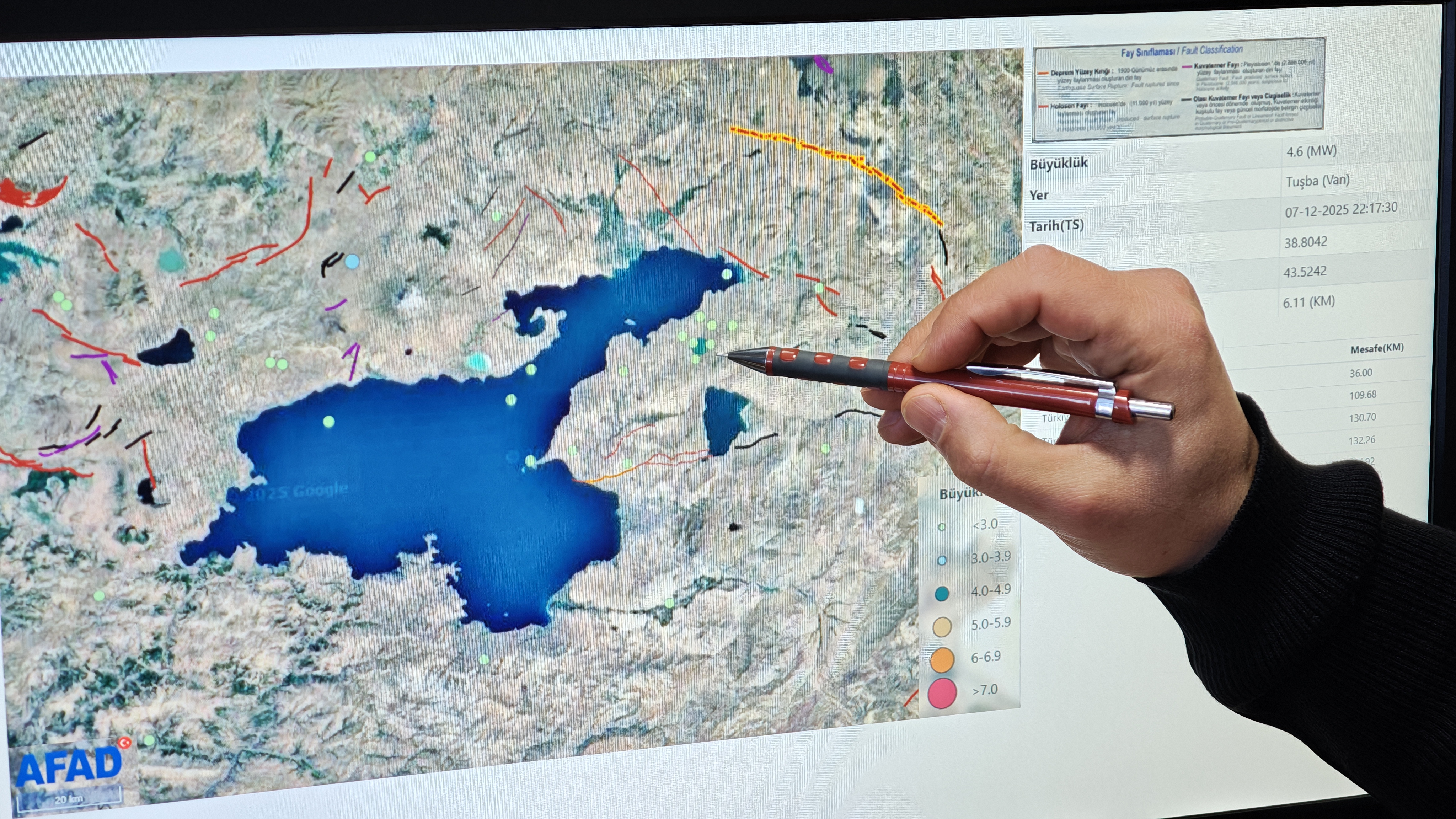 D O C. D R. A L K A N V A N D A 10 Y I L I C I N D E 5 I 1053530 312585