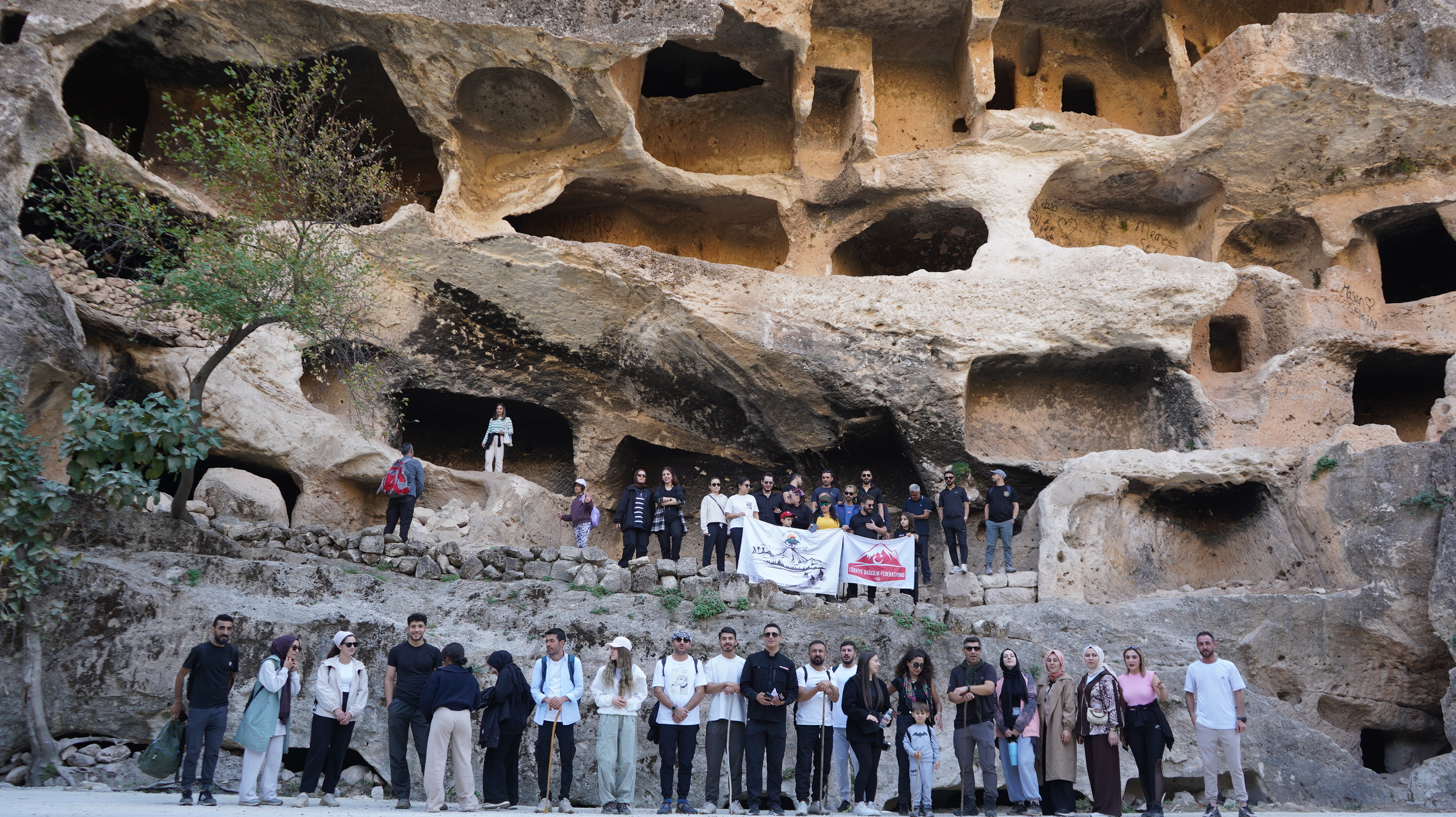 G A B A R D A G I N D A K I 7 K A T L I A P A R T M A N M A G A R 1057933 305519