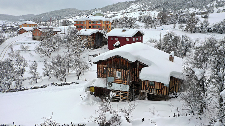 07 09 11 A A 40162246