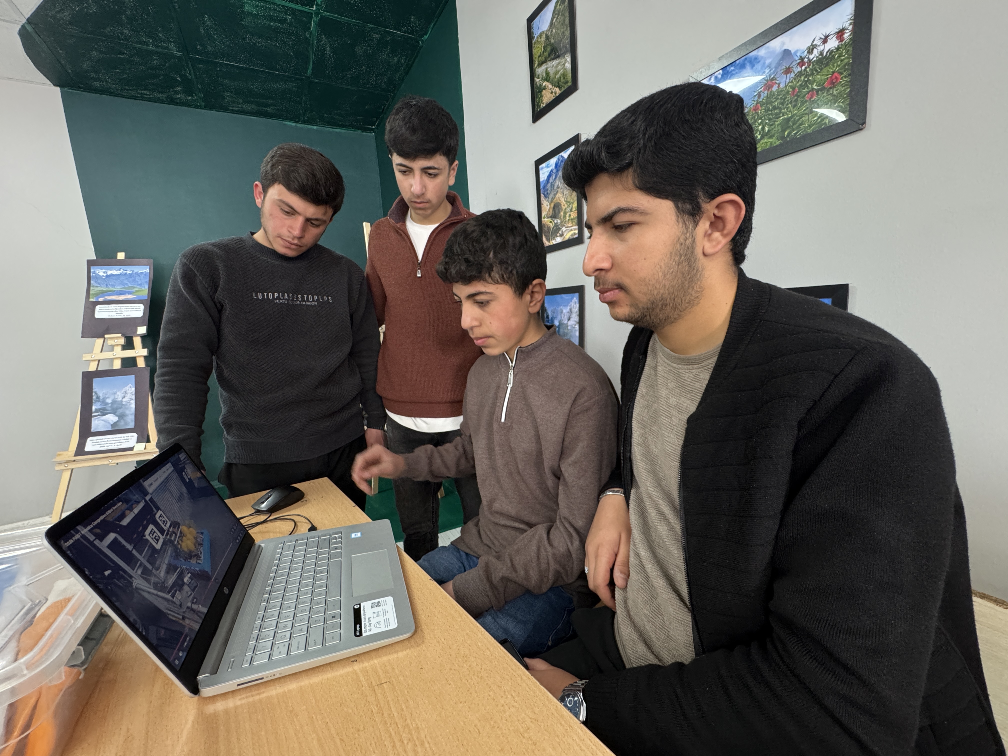 A A 20260127 40378526 40378521 H A K K A R I L I L I S E O G R E N C I L E R I B I Z D E Y A P A B I L I R I Z D I Y E R E K R O B O T T A K I M I K U R D U