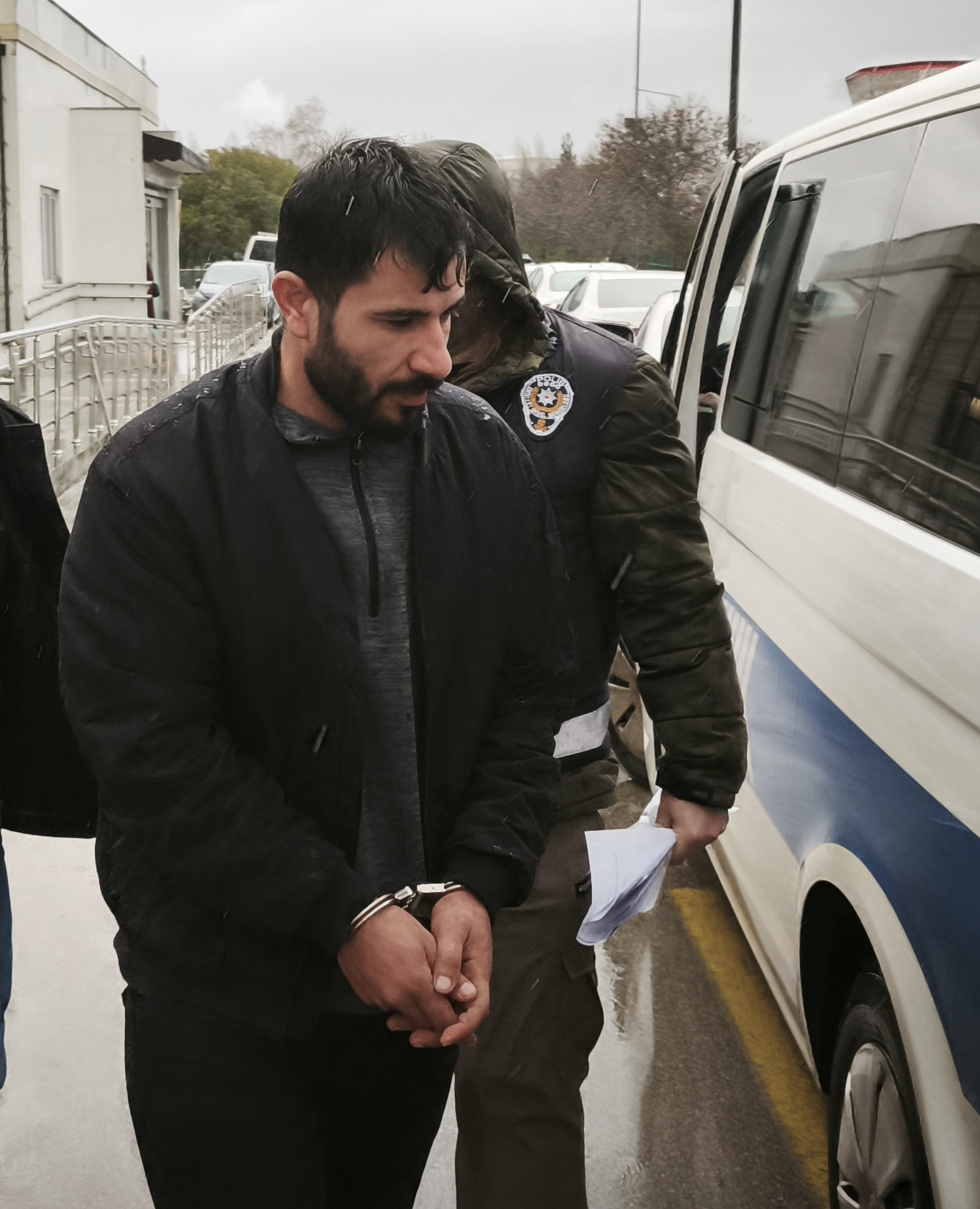 B O S A N M A A S A M A S I N D A K I E S I N I D A R B E D I P E S Y 1142732 339317