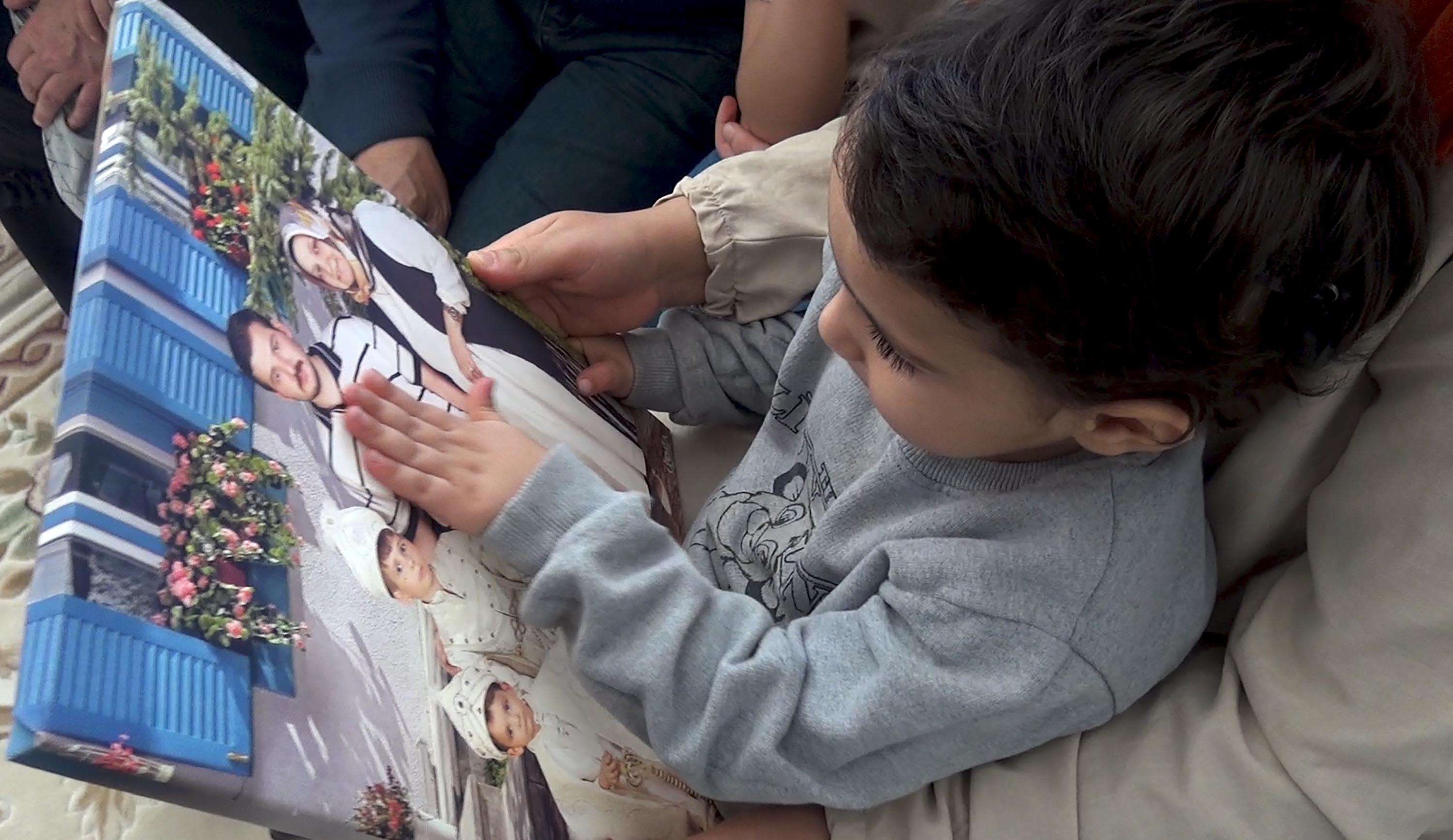 E R Z U R U M D A K I Y A N G I N D A 3 I S I T M E E N G E L L I C 1128192 334904