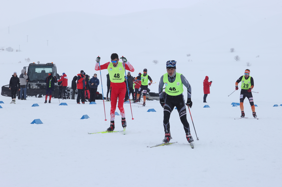 Hakkari'de düzenlenen Kayaklı Koşu 1. Etap Yarışması sona erdi