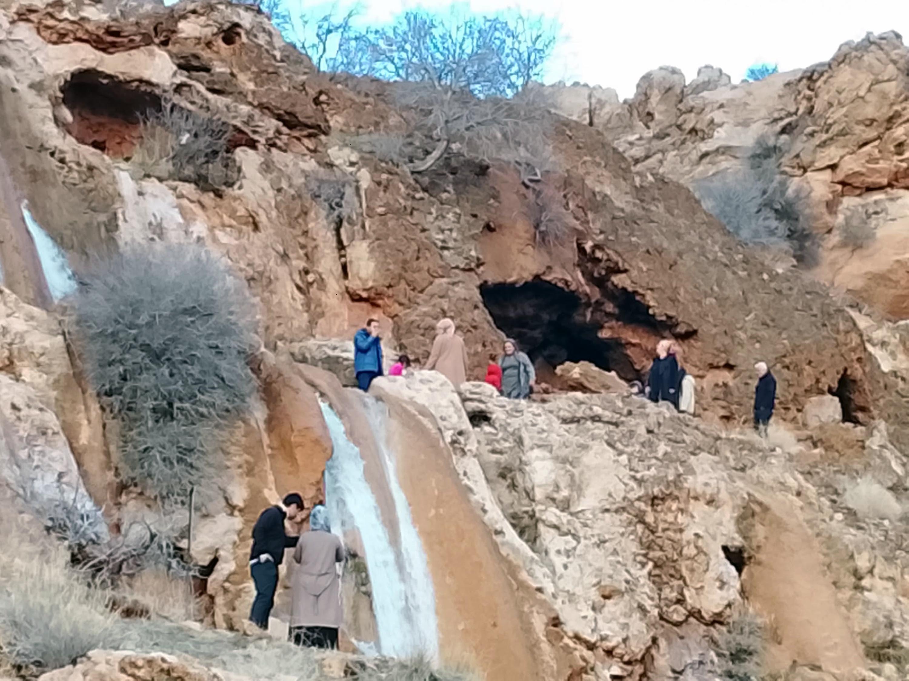 M A R D I N D E B E R E K E T I N M U J D E L E Y I C I S I G A P 1140825 338742