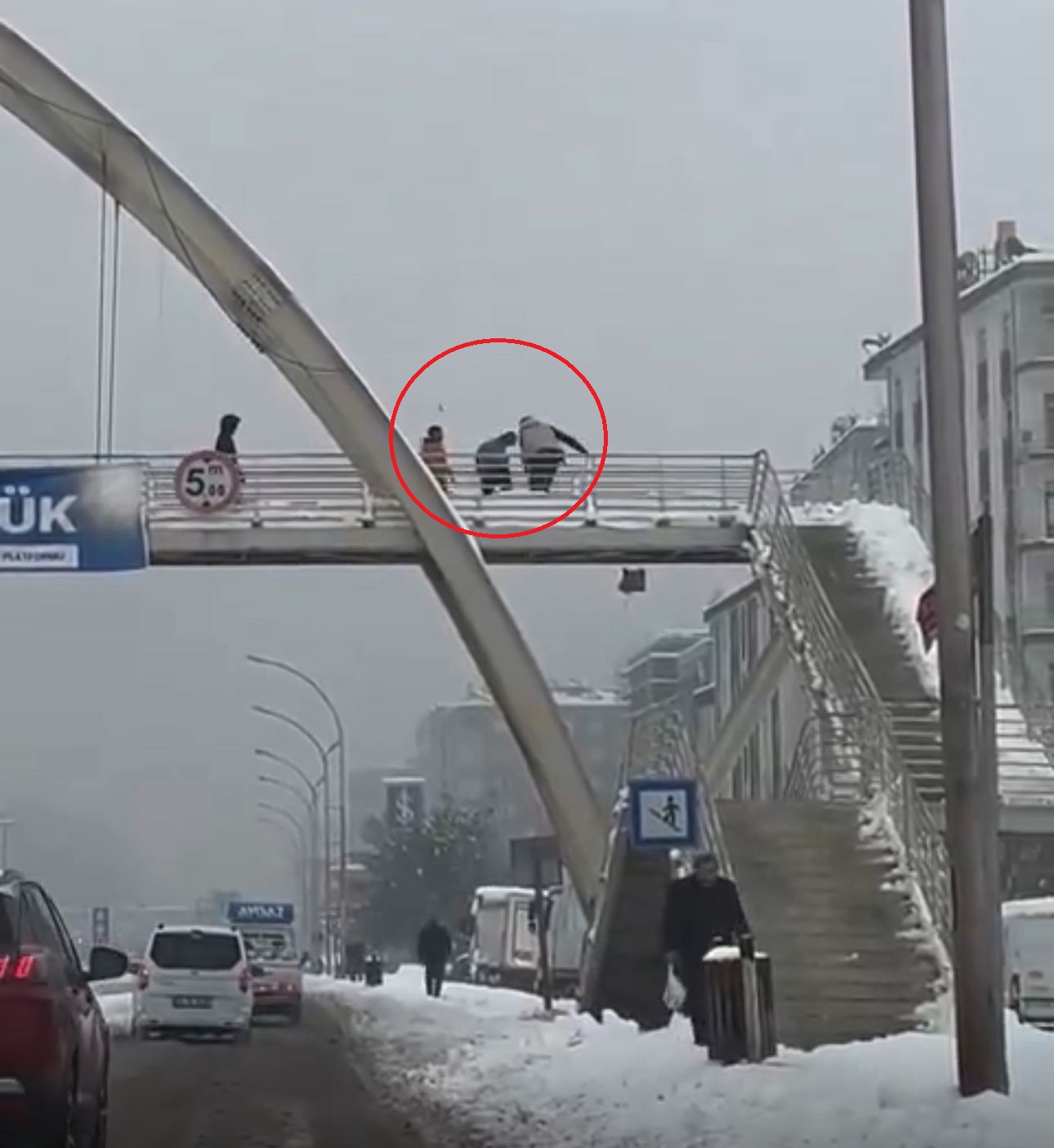 U S T G E C I T T E K A R T O P U A T A N C O C U K L A R I Y U M R 1094991 325565