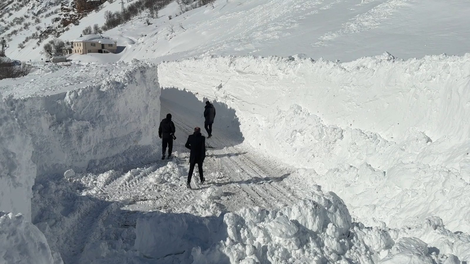 V A N C A T A K K A R A Y O L U 4 G U N D U R U L A S I M A K A 1096502 325485