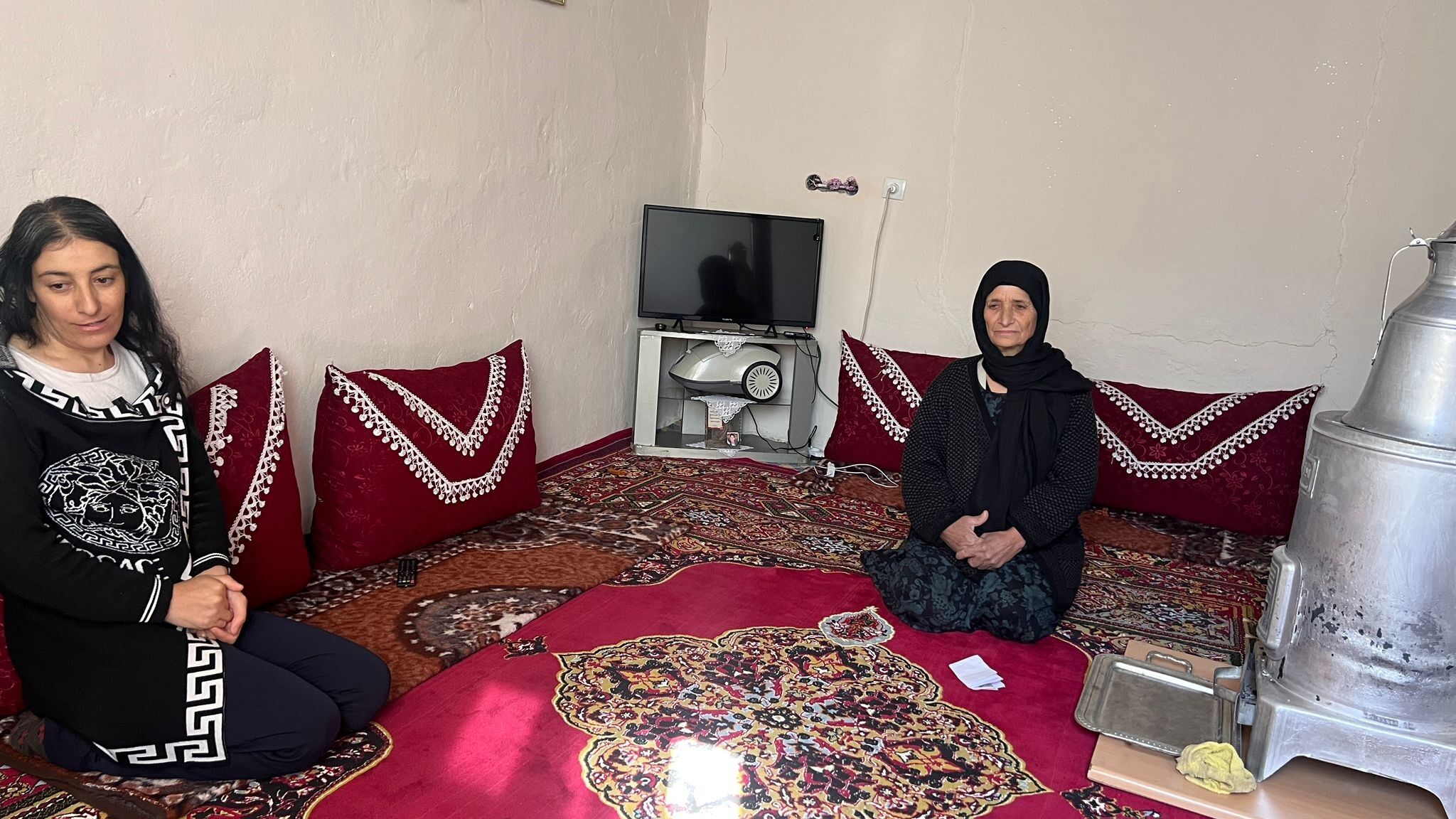 Hakkari'de 40 yıldır 'vatansız' belgesi ile yaşıyorlar