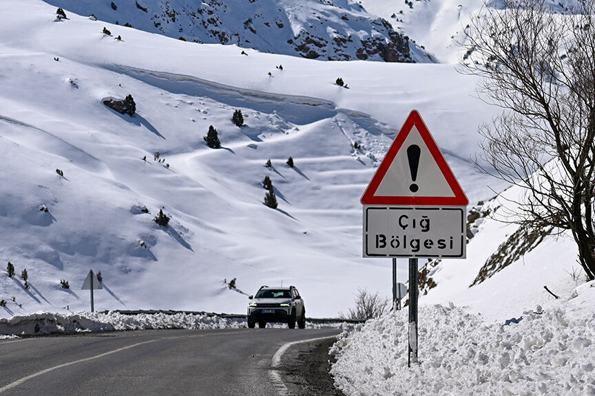 Isınan hava çığ tehlikesini artırıyor