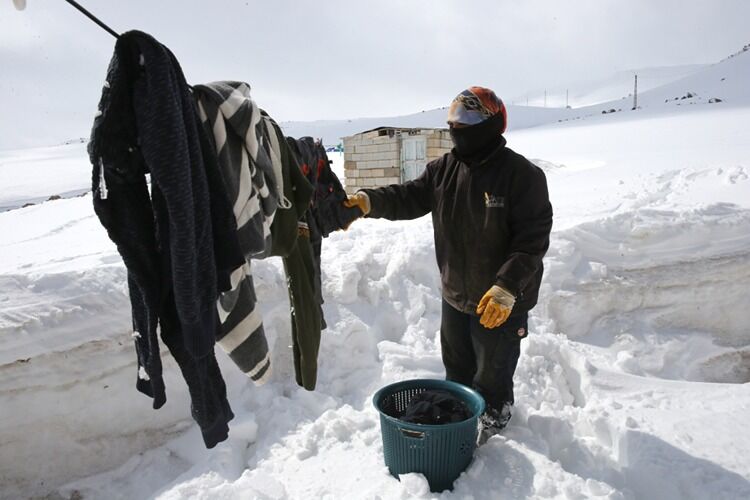 Kışkılı’da karla mücadele baharda da devam ediyor
