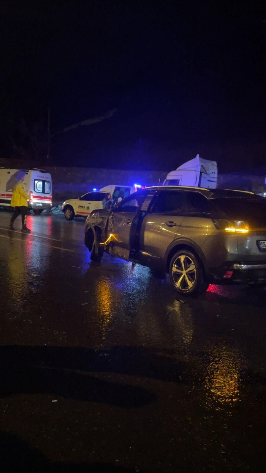 Hakkari’de trafik kazası: 2 yaralı