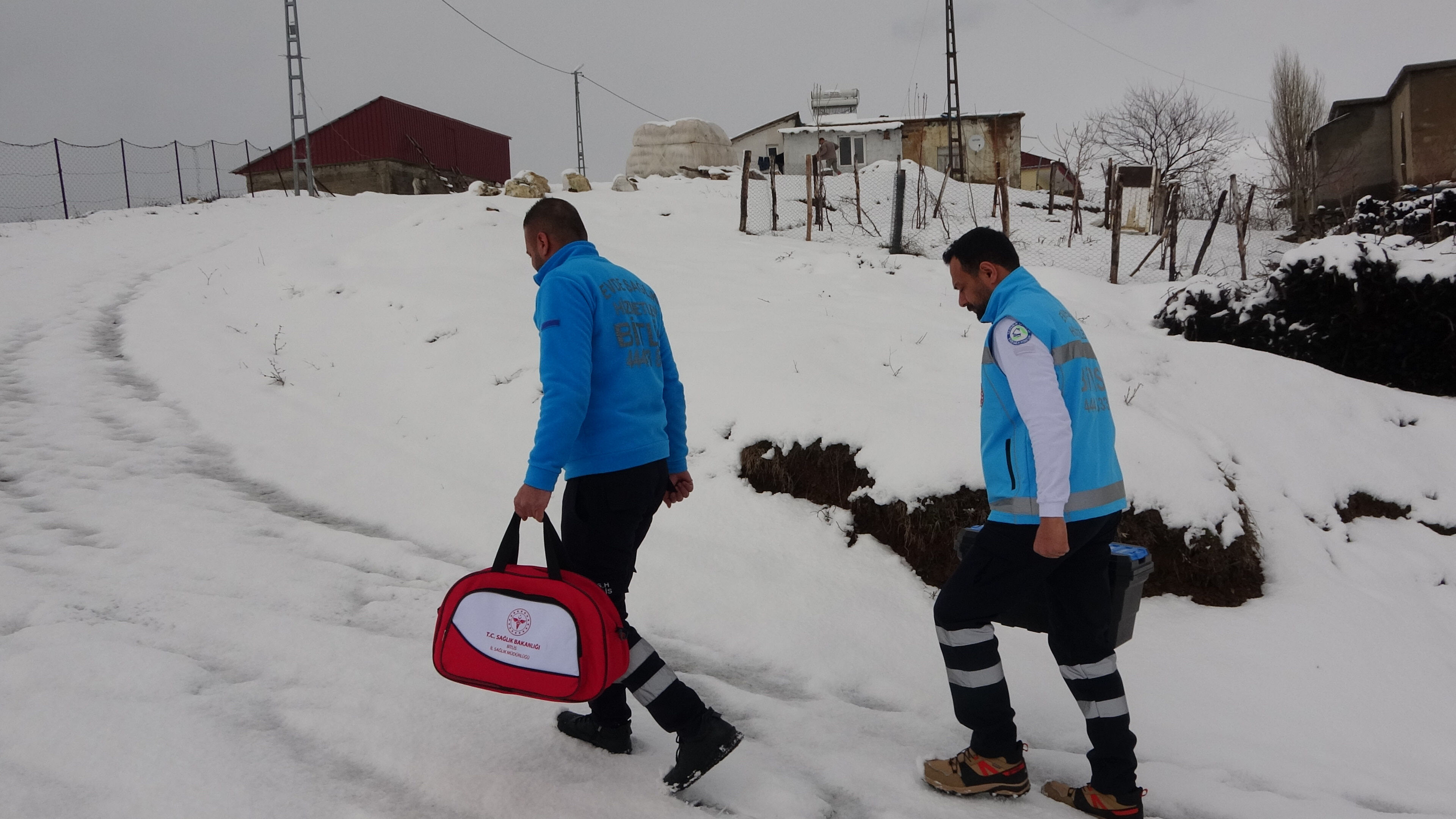 Bitlis’te Zorlu Kis Sartlarinda Yatalak 1237045 367900 (1)